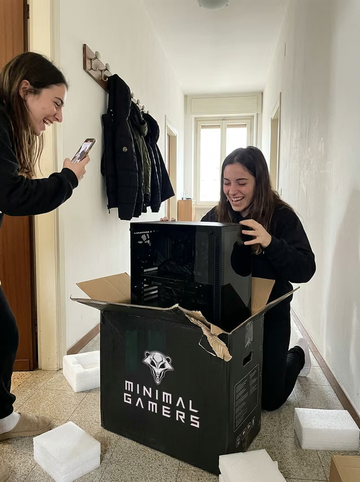 Unboxing Minimal Gamers di sorelle.gg